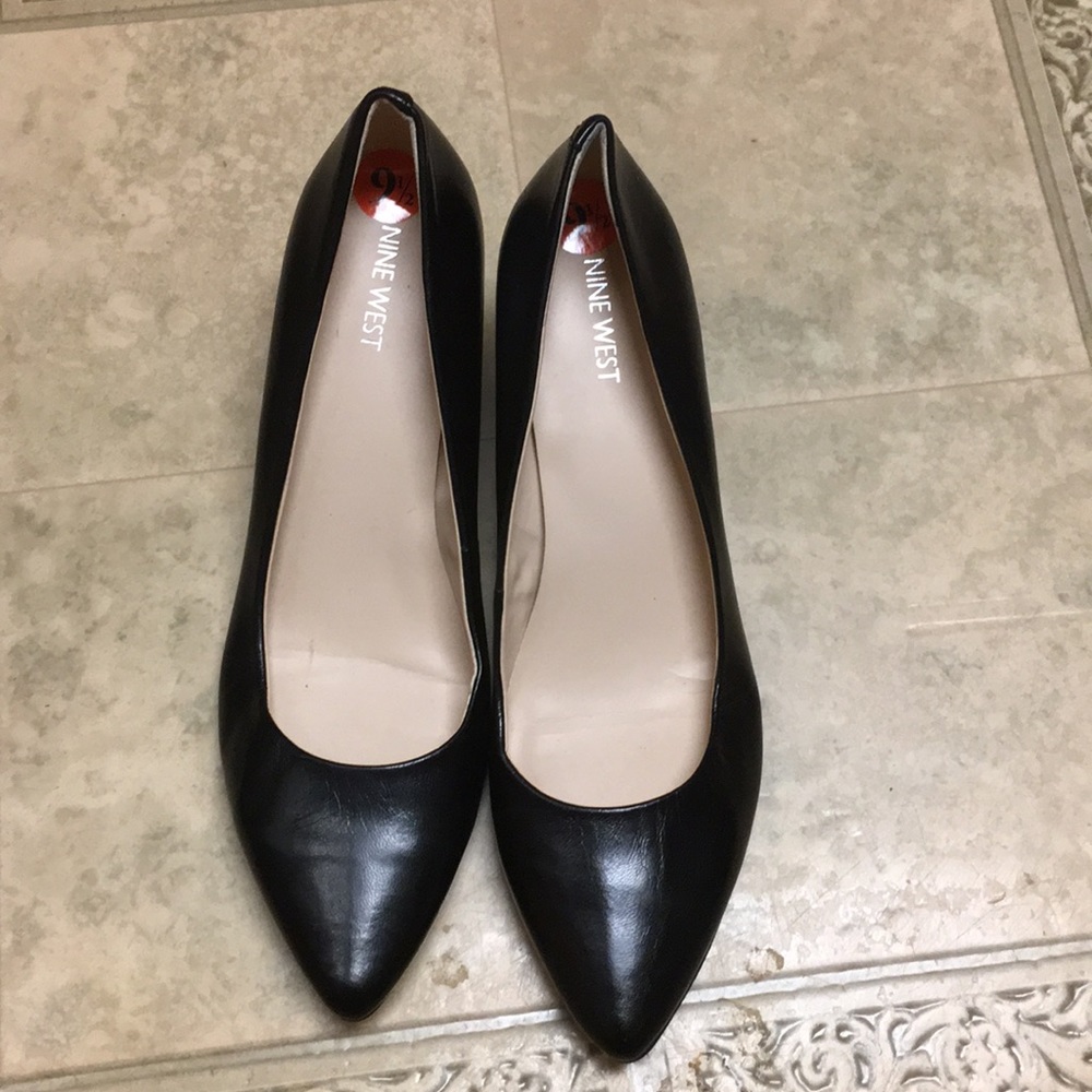 Nine West 9.5 - Picture 3 of 6